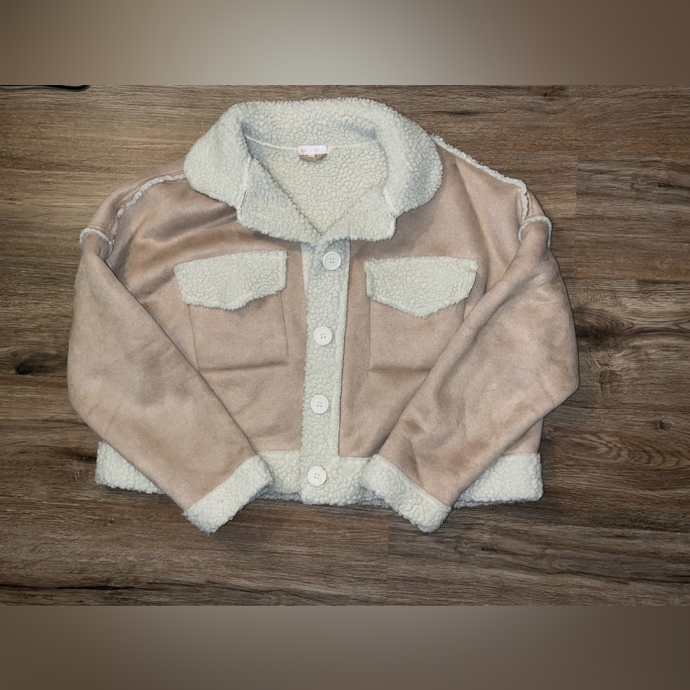 Very warm Faux Sheep Wool Crop Jacket